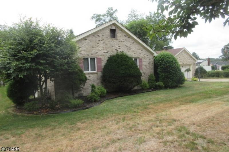 Price to sell This Ranch is on over 2 acres has 3 bedrooms 2 and 1 2 baths, Large Kitchen with plenty of cabinet space, large living room with fire ...