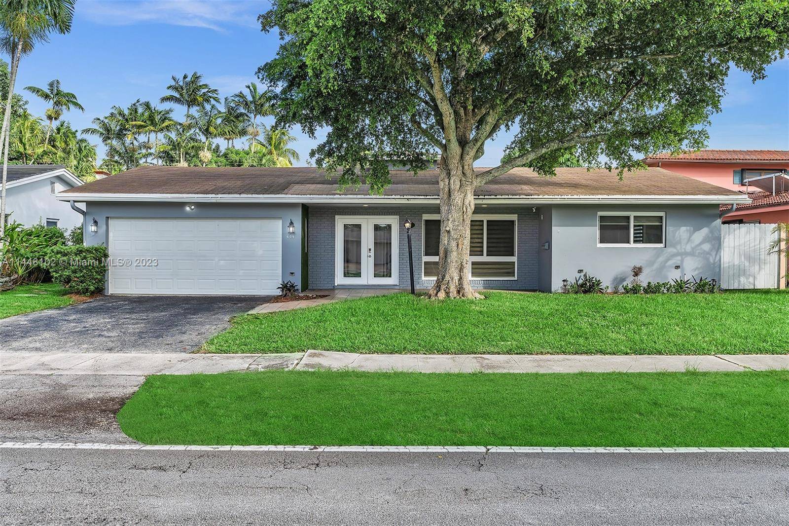 This beautiful renovated 5 3 house has been a profitable income producing property for short term rentals and Airbnb, and have made over 115, 000 last year in gross income ...