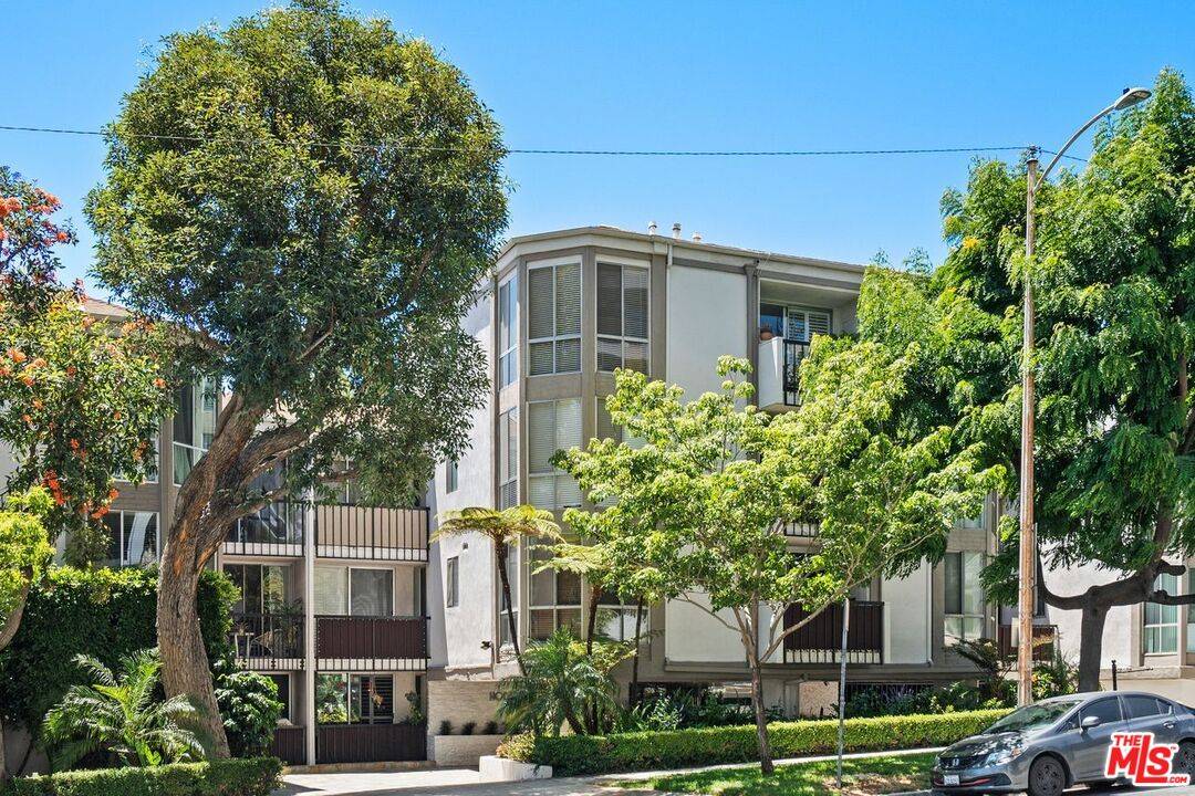 8530   Holloway Dr Sunset Strip LA