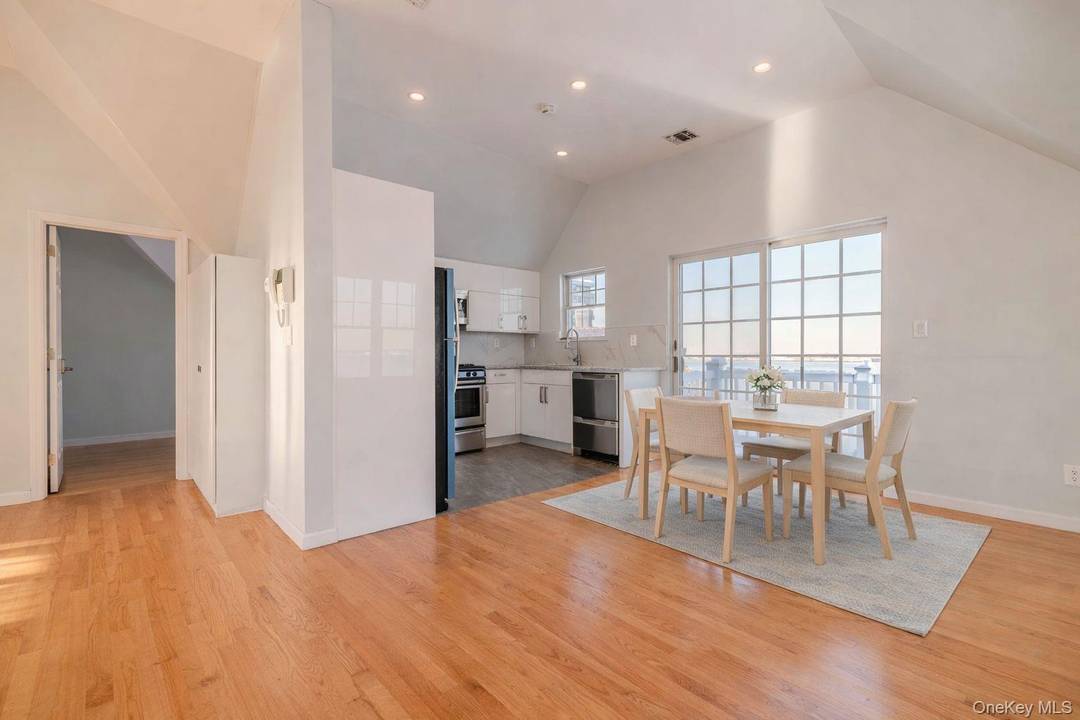 Welcome to this top floor 2 bedroom, 1 bath condo for sale in Beechhurst, Queens, offering spectacular waterfront views of the Throgs Neck Bridge, Little Bay, and Little Neck Bay.