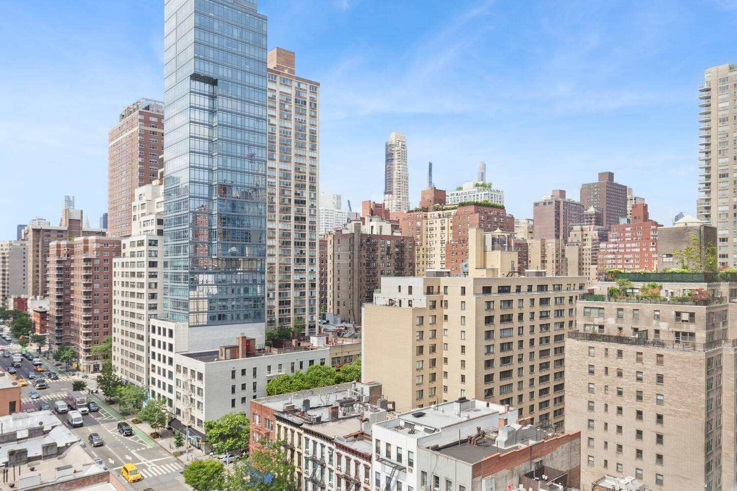 Two Bedrooms, One Bathroom with beautiful sweeping southern views from the 16th floor has been freshly painted.