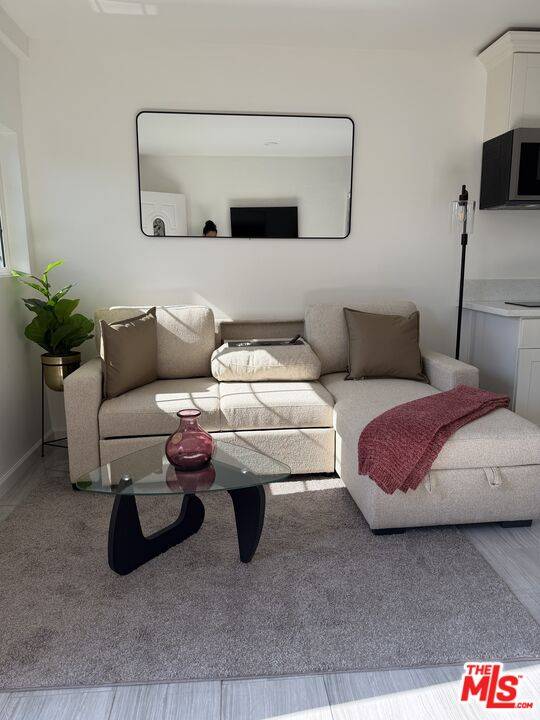 602 602.5 N Maple Dr 1BR Beverly Hills Post Office | B.H.P.O. La