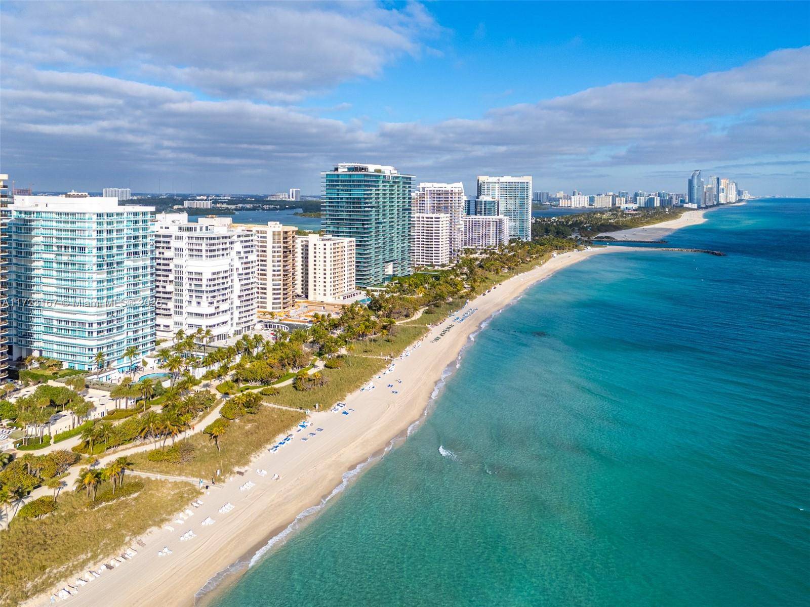 Bal Harbour 101 is a prestigious remodeled building with a restaurant, gym, pool.