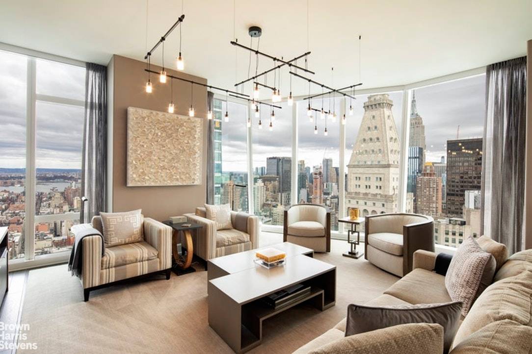 This is a glamorous 3 bedroom 3 bathroom apartment with spectacular views in every direction.