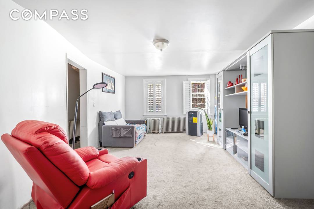 789 Hancock Street is a two family townhouse with exceptional potential in one of Brooklyn s iconic brownstone neighborhoods.