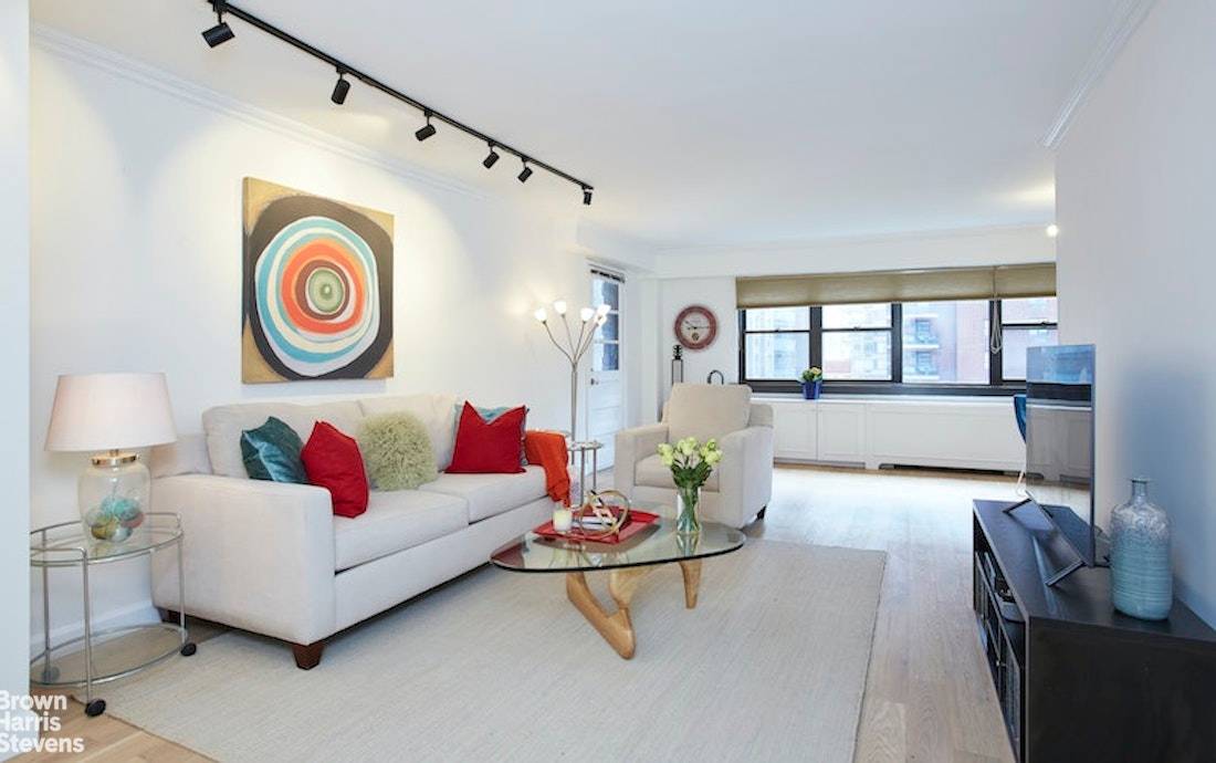 NEW PRICE DROP RENOVATED CONVERTIBLE 3 BEDROOM WITH 2 FULL BATHS amp ; PRIVATE BALCONY Don't' miss the opportunity to purchase this spacious, sunny and renovated south facing, two bedroom, ...