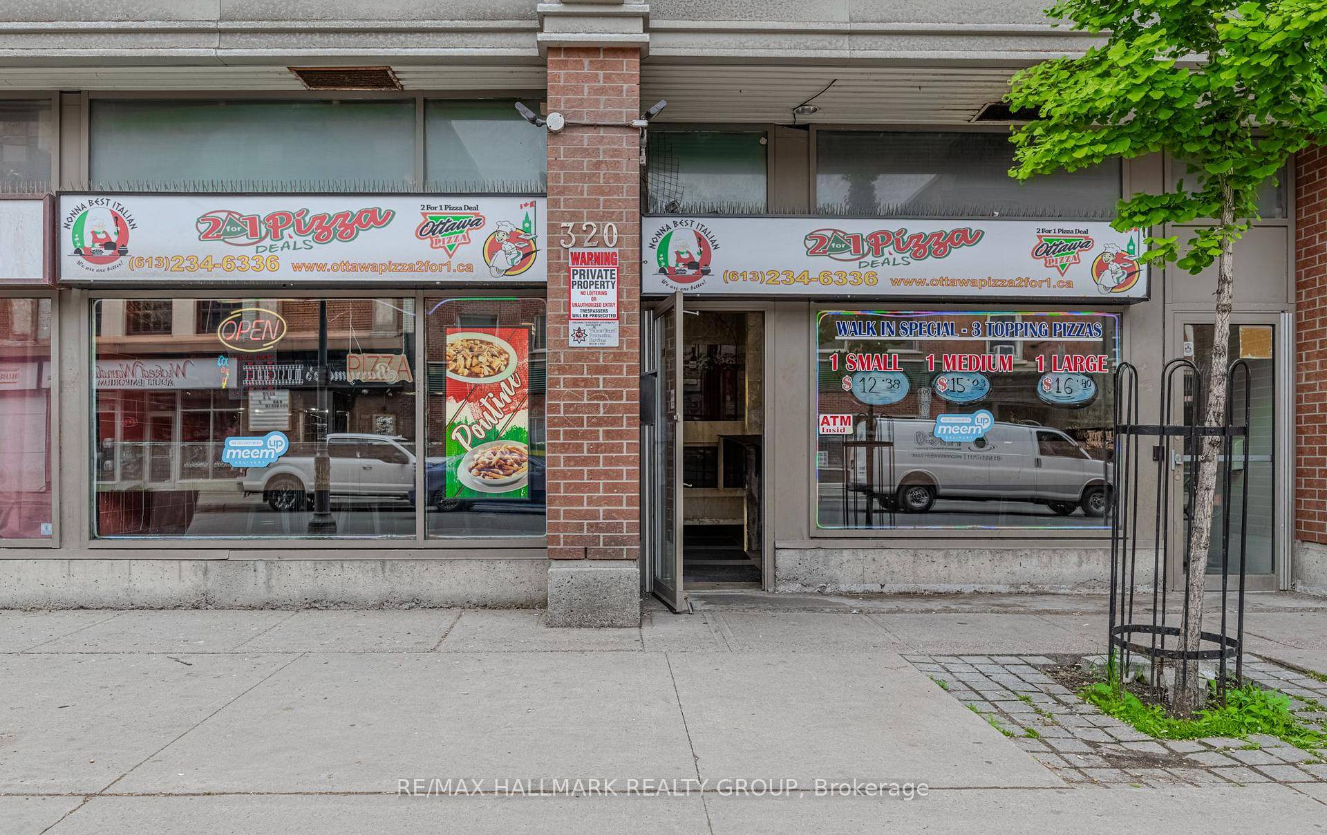 Fantastic opportunity to own a small pizza shop in a high traffic area of Ottawa.