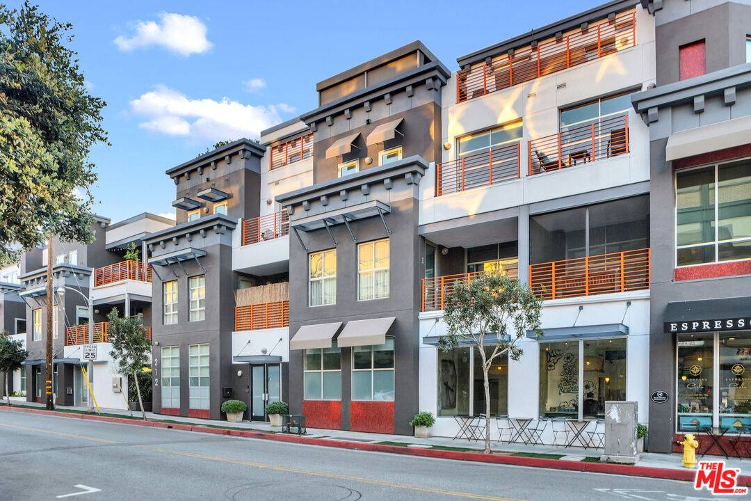 212   Marine St 2BR Santa Monica La