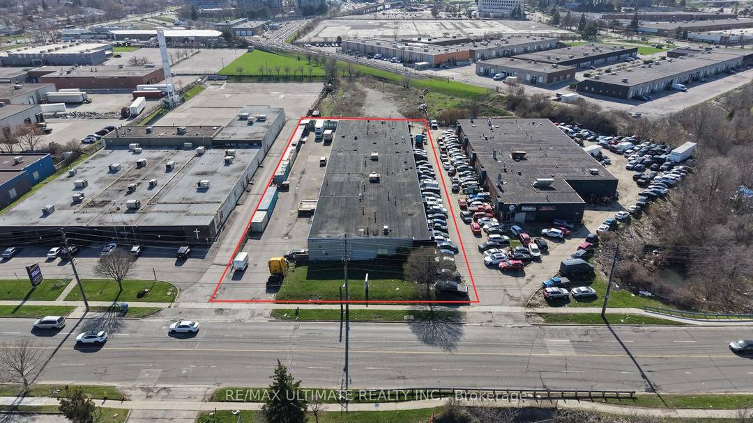 Rarely offered freestanding building, excellent opportunity to purchase a multi unit industrial commercial investment in Scarborough.