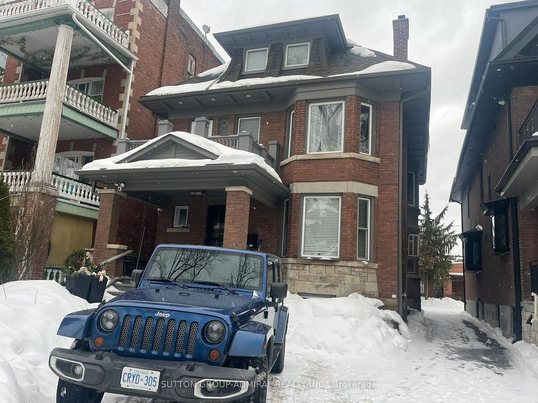 Furnished Apartment in South Annex.