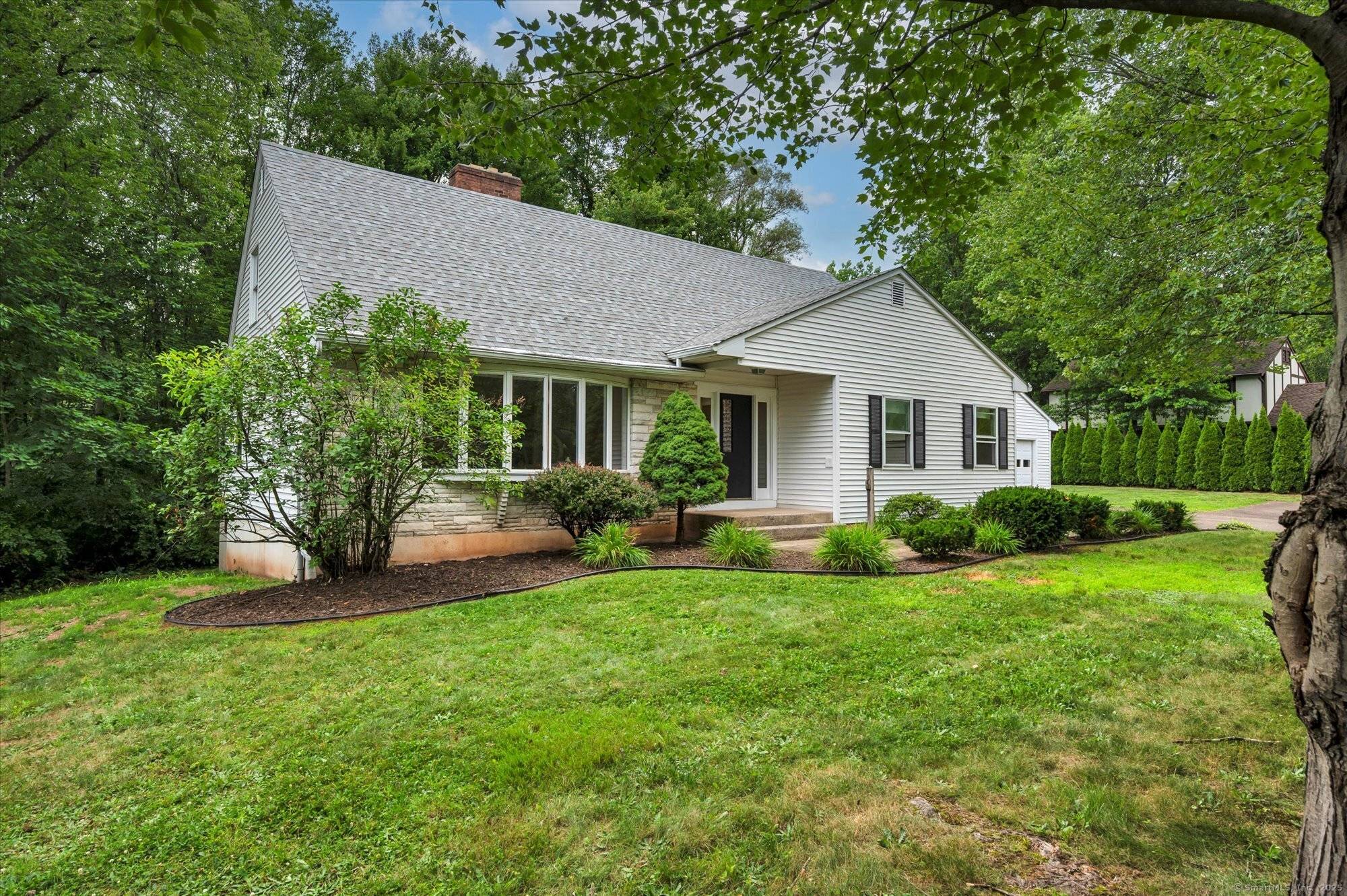 Beautiful home in the Iron Gate Estates neighborhood !