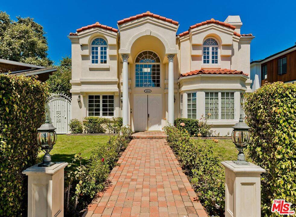 1014  S Gretna Green Way Bel Air LA