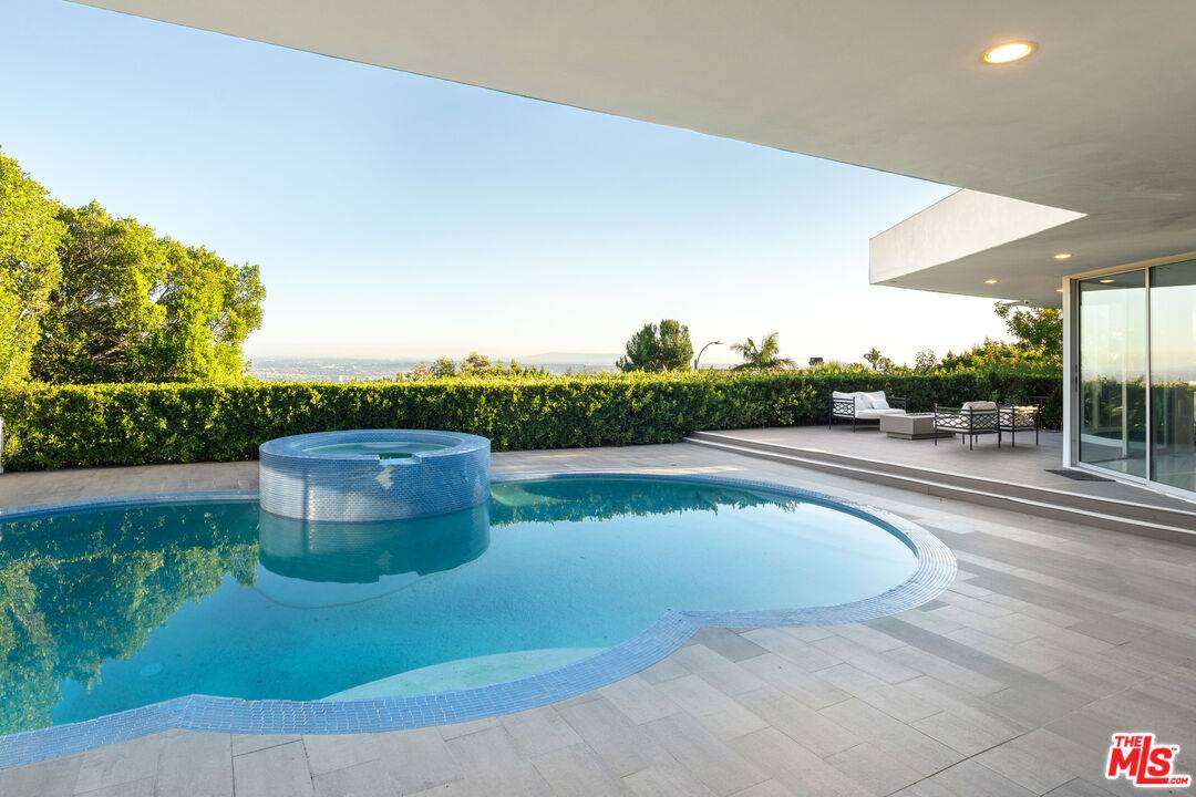 1506   Blue Jay Way 3BR Sunset Strip La