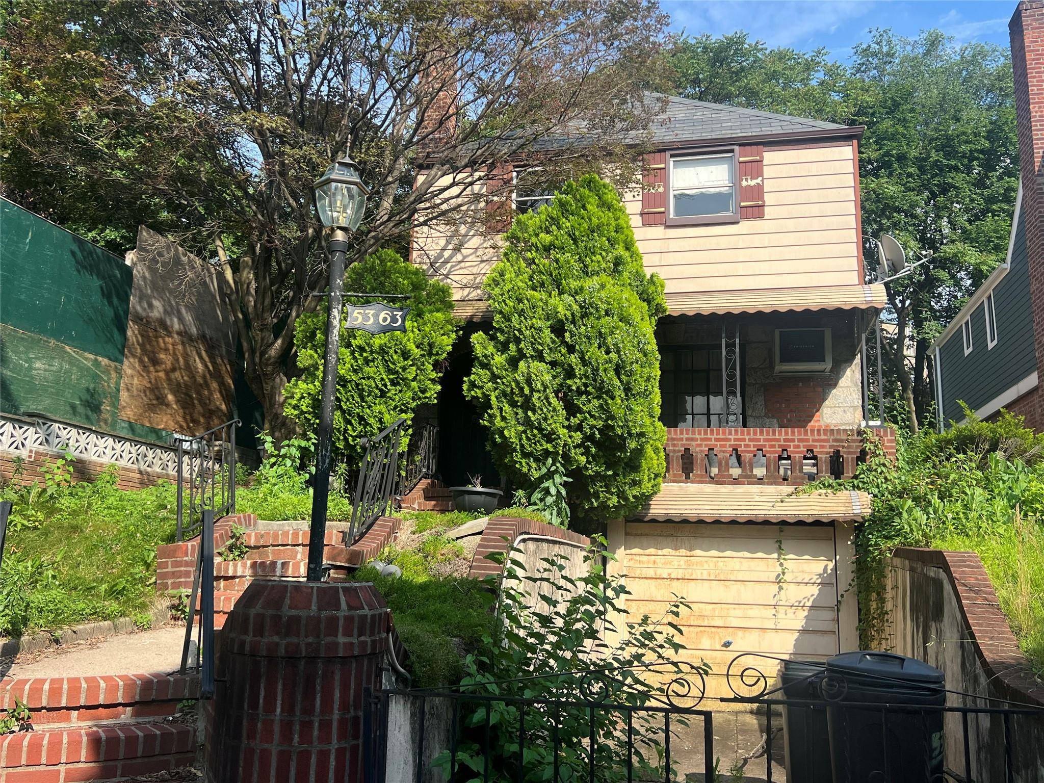 READY TO DO SOME WORK ? With Some Rehab amp ; Improvements This Property Will Yield Immediate Equity ; So Do Not Overlook This FANTASTIC INVESTMENT OPPORTUNITY In MASPETH PLATEAU ...