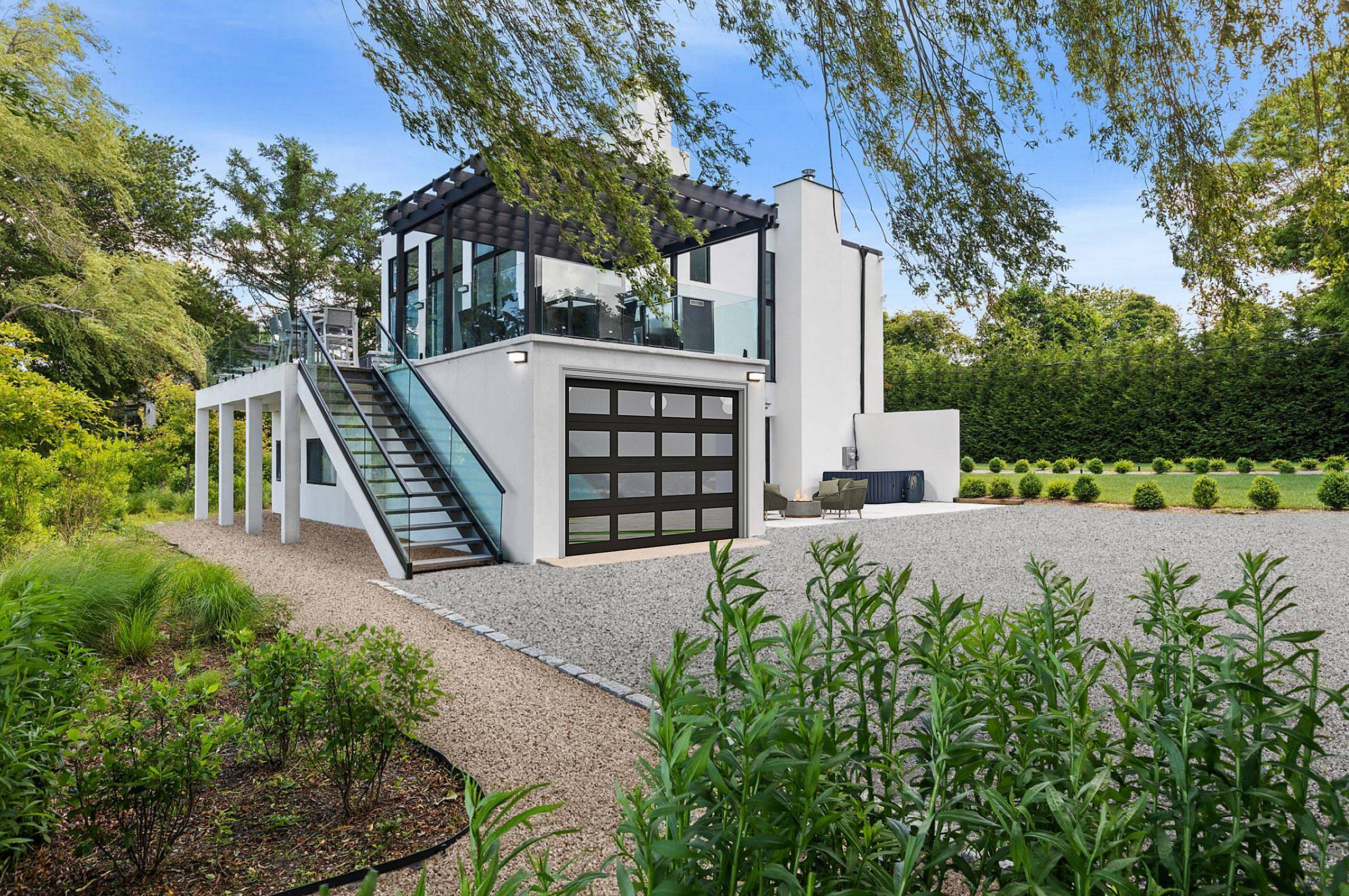 Watermill Modern Pond Front