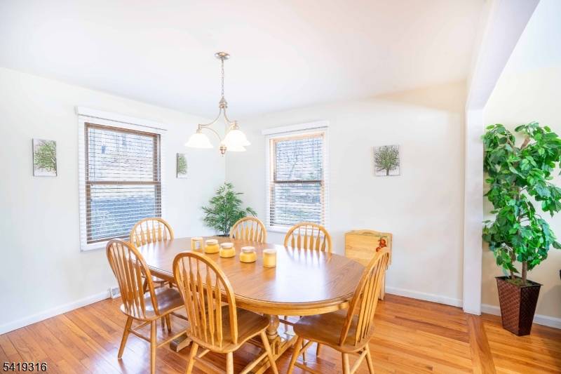 Beautifully maintained 3 bedroom, 2 bath home with approx.