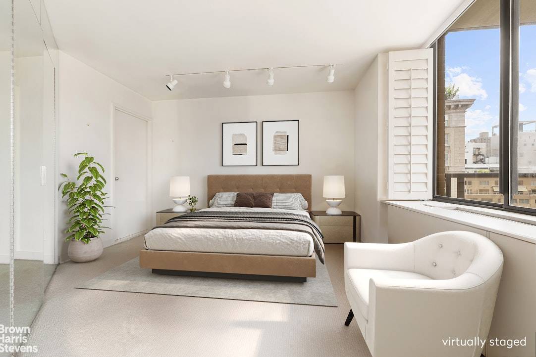An exceptional opportunity to reside in one of the Upper East Side's most coveted locations designed by the renowned architect Philip Johnson, 1001 Fifth Avenue stands as an architectural masterpiece, ...