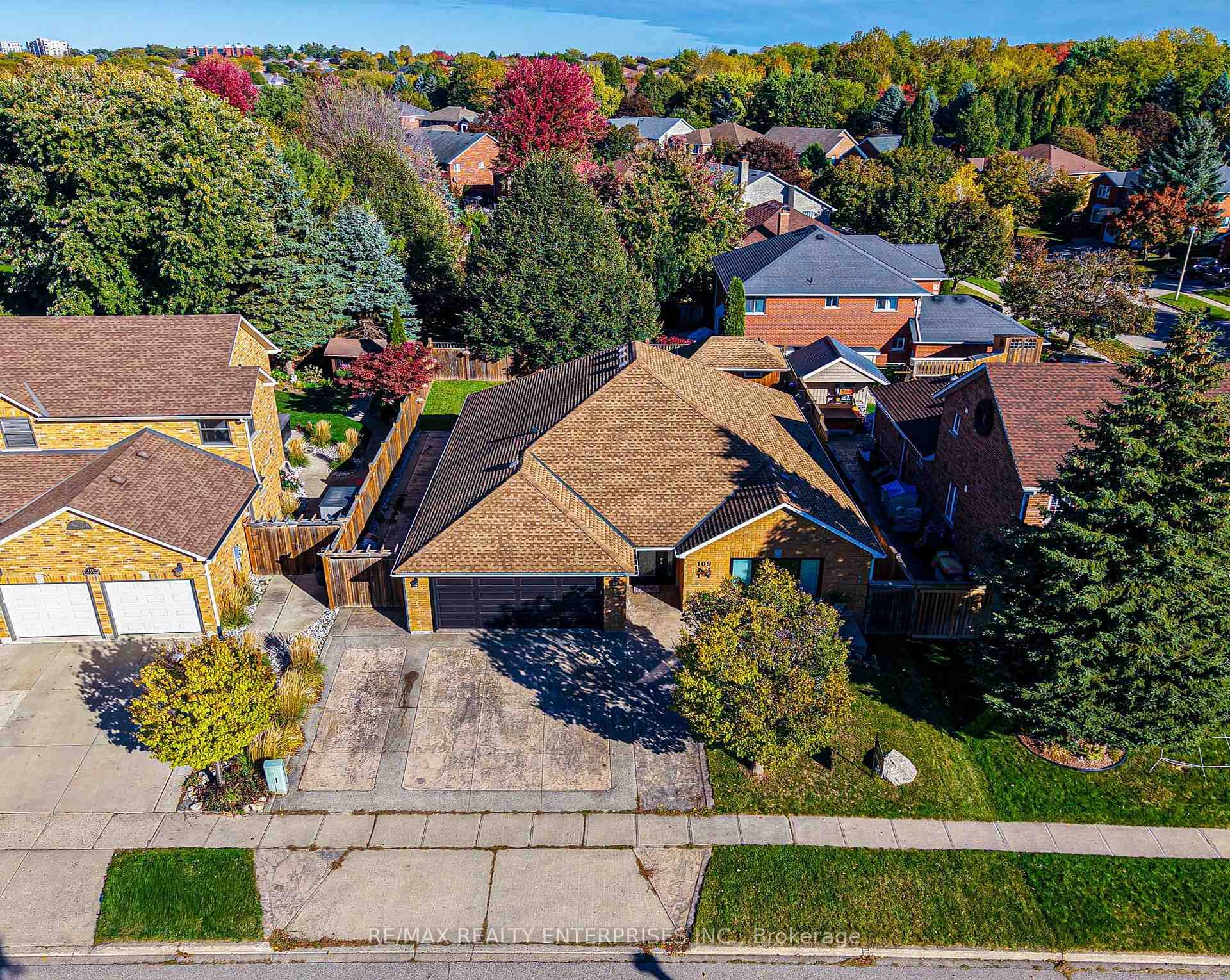Rare and stunning bungalow with approx.