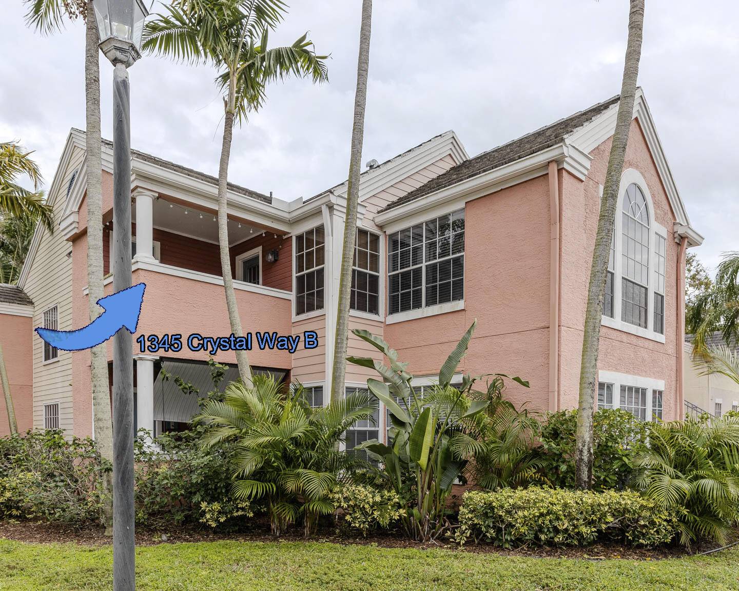 The Bahia at Delray is an apartment complex, unmanned gated community, located in Delray Beach, the city with the longest main street in Florida ; art, culture and history.