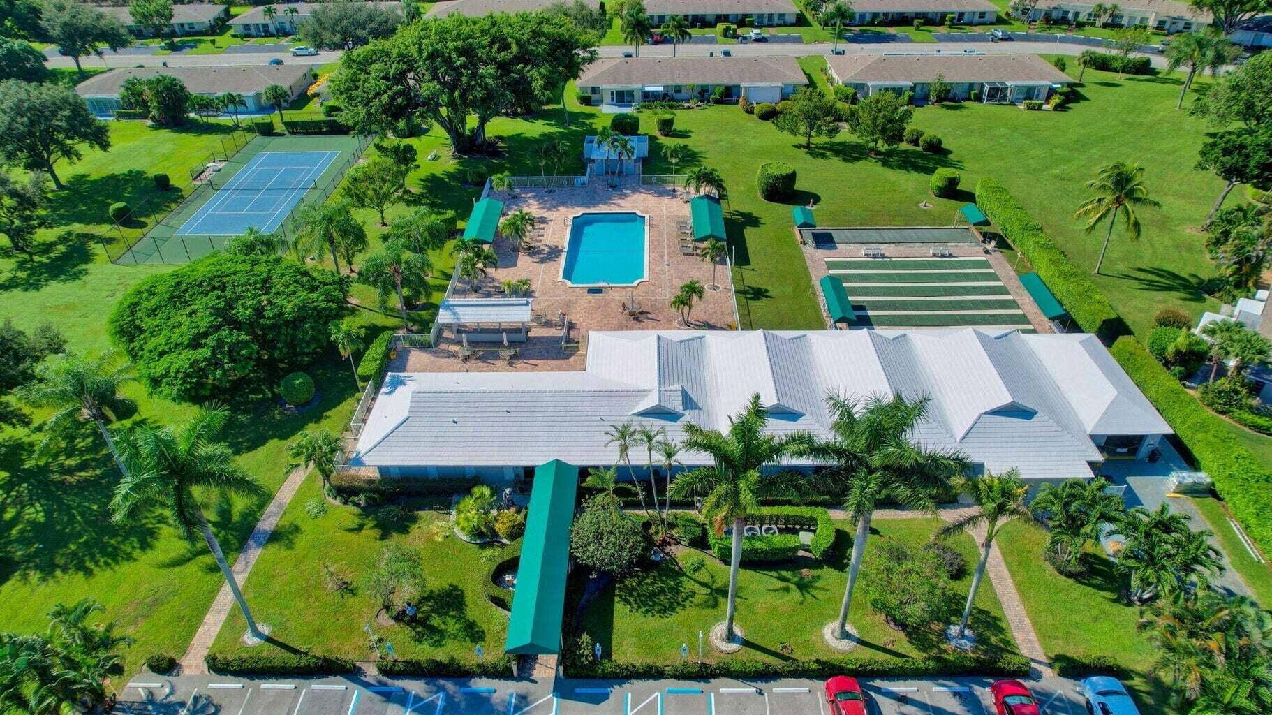 Move in Ready, A Tommy Bahama fully furnished, tropical paradise Villa, includes every thing.