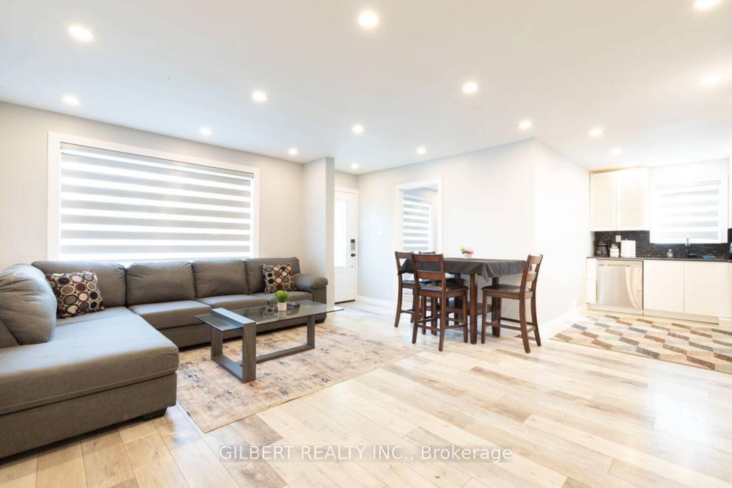 This beautifully appointed property features 6 bedrooms 3 3, 2 renovated bathrooms, and 2 fully equipped kitchens.