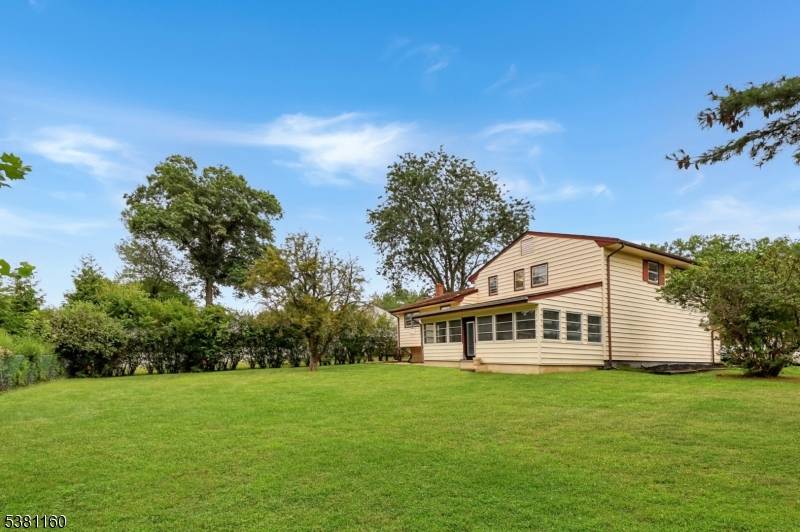 Spacious Colonial Split in an established Neighborhood.