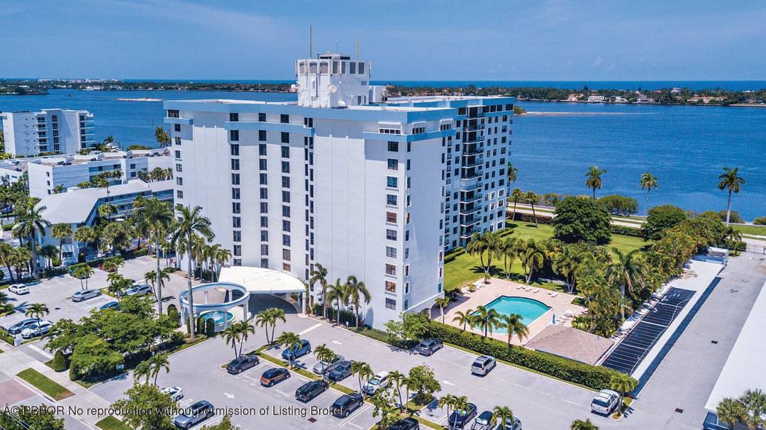 Complete renovation ready November 2025 !