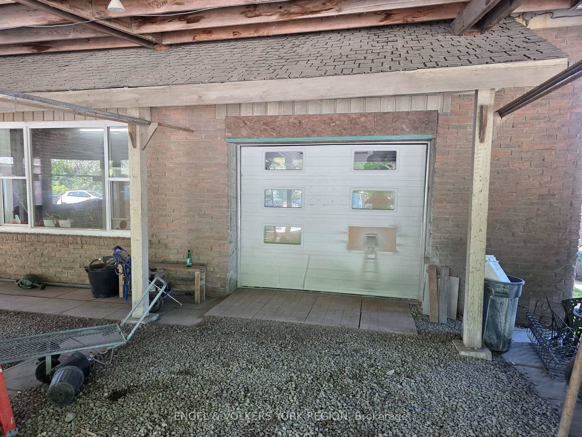 Great opportunity to lease a versatile commercial space in a perfect location within King Township !