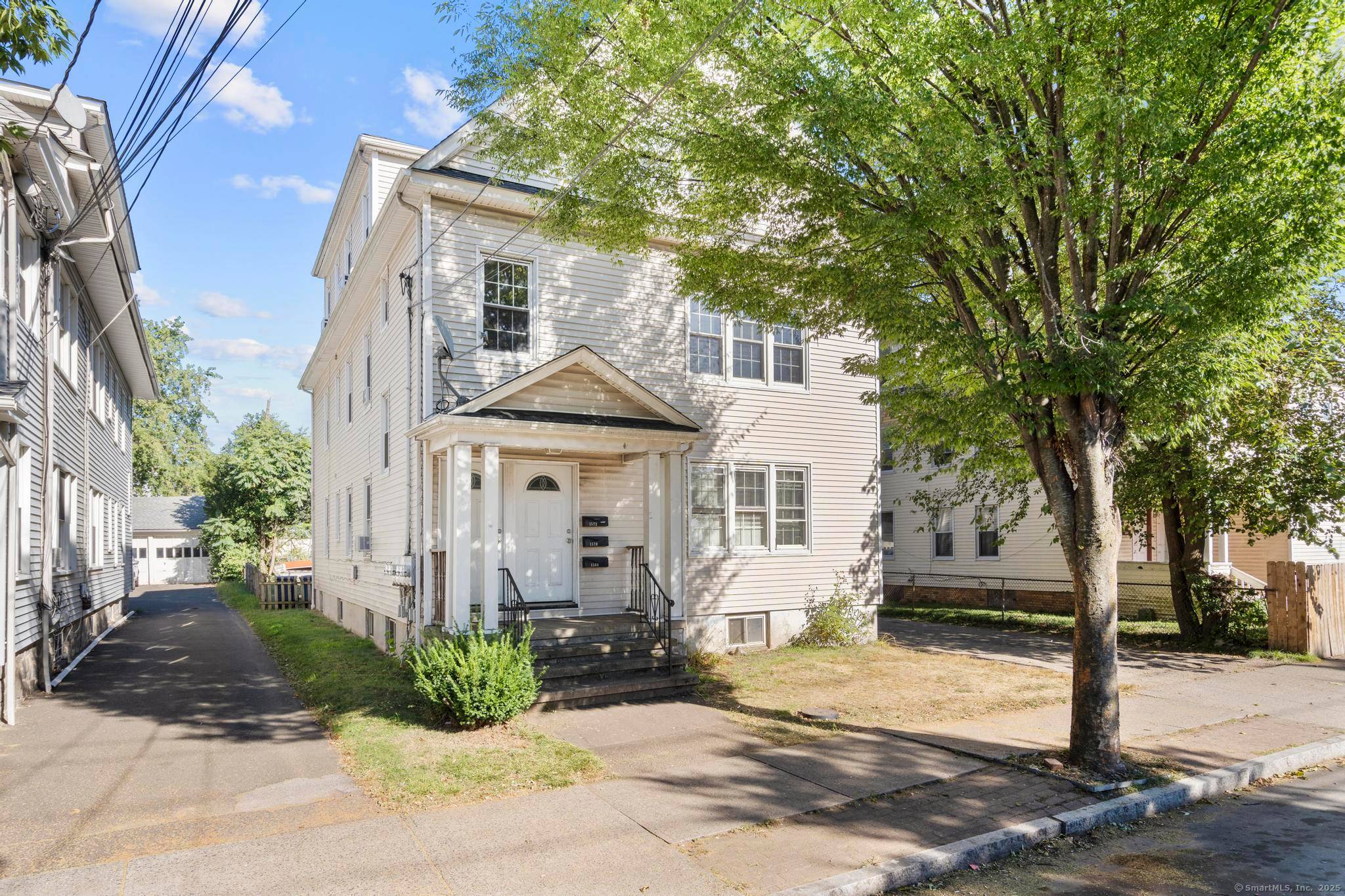 Exceptional turnkey 3 unit multifamily in a prime Bridgeport location, fully occupied and producing strong rental income with tenant paid utilities.