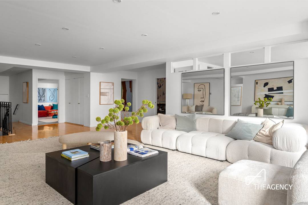 Residence 3BC at the iconic The Level Club presents the expansive loft living you've been waiting for on the Upper West Side.