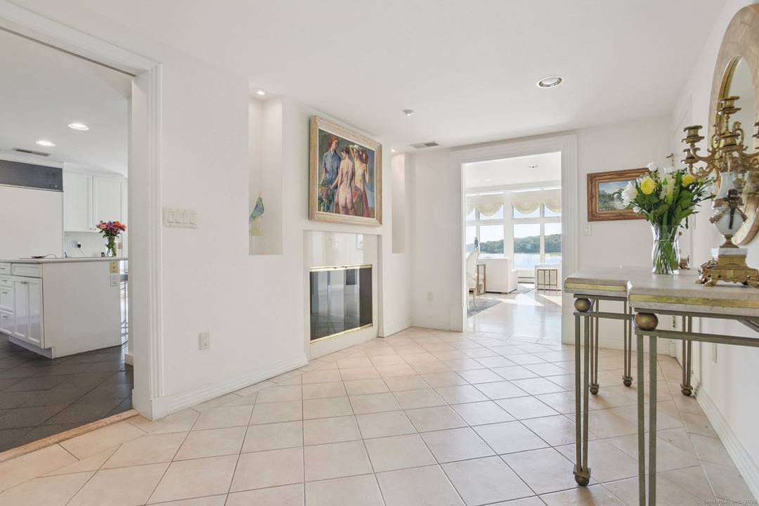 Welcome to 65 Neptune Dr, a 4 BR 4.