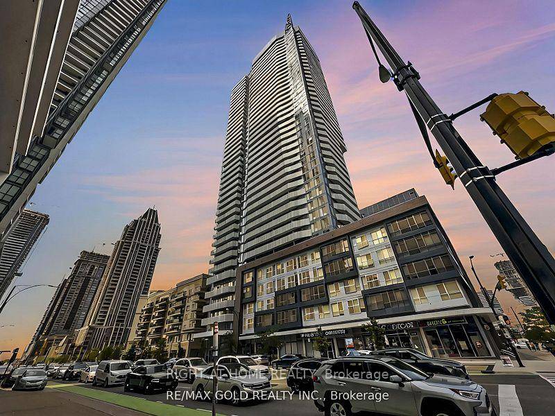 Located in the heart of Mississauga, this stunning corner unit offers the perfect blend of modern comfort and practicality.