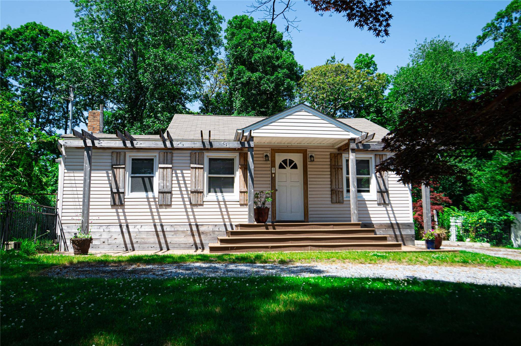Welcome to 27 Cynthia Lane, this charming beatifully renovated ranch style home boast 2 bedroom, 1 bath with den that perfectly blends comfort and style.