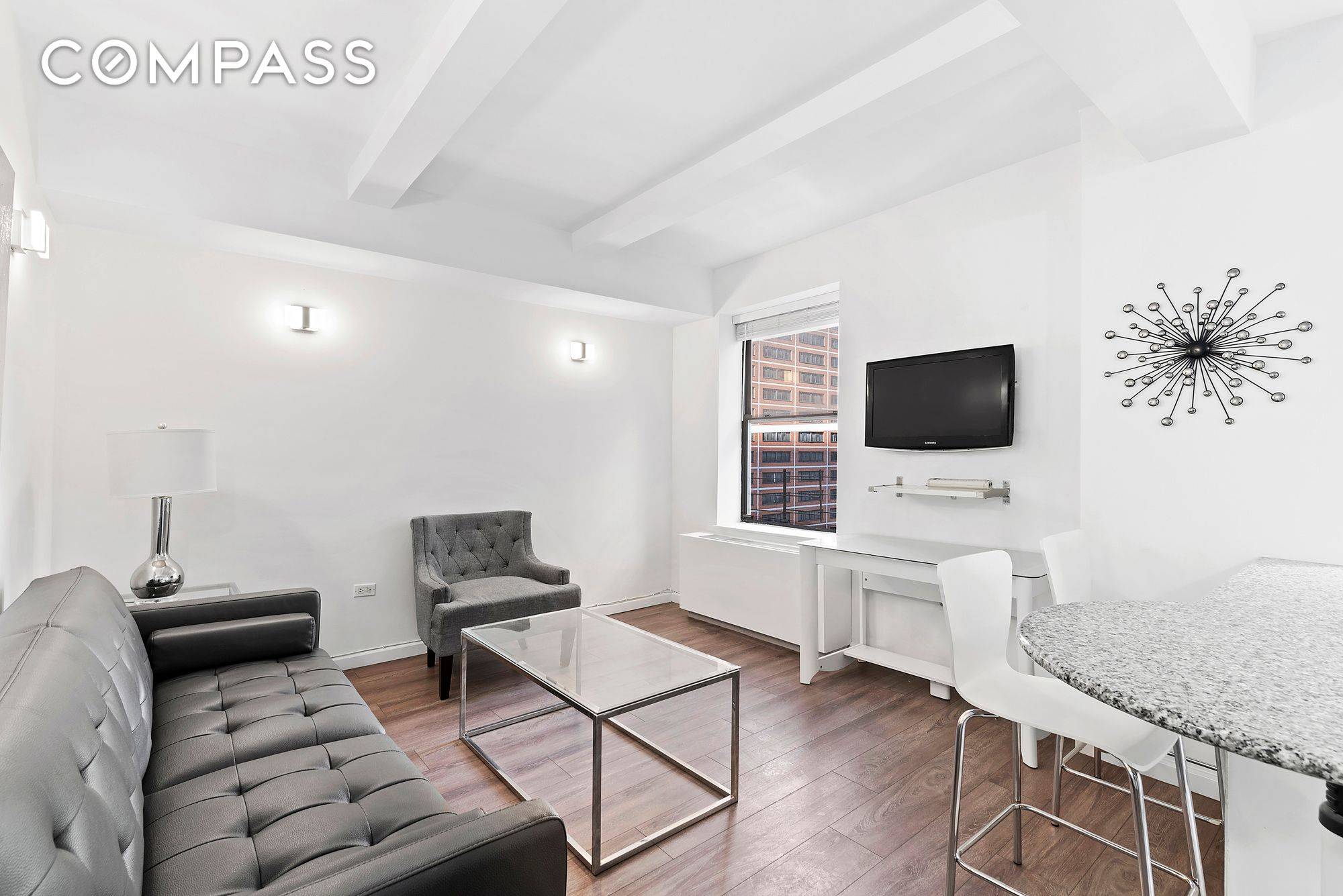 Residence 1220 is a fully furnished one bedroom at The Executive Plaza Condominium with all windows facing the exterior of the building.