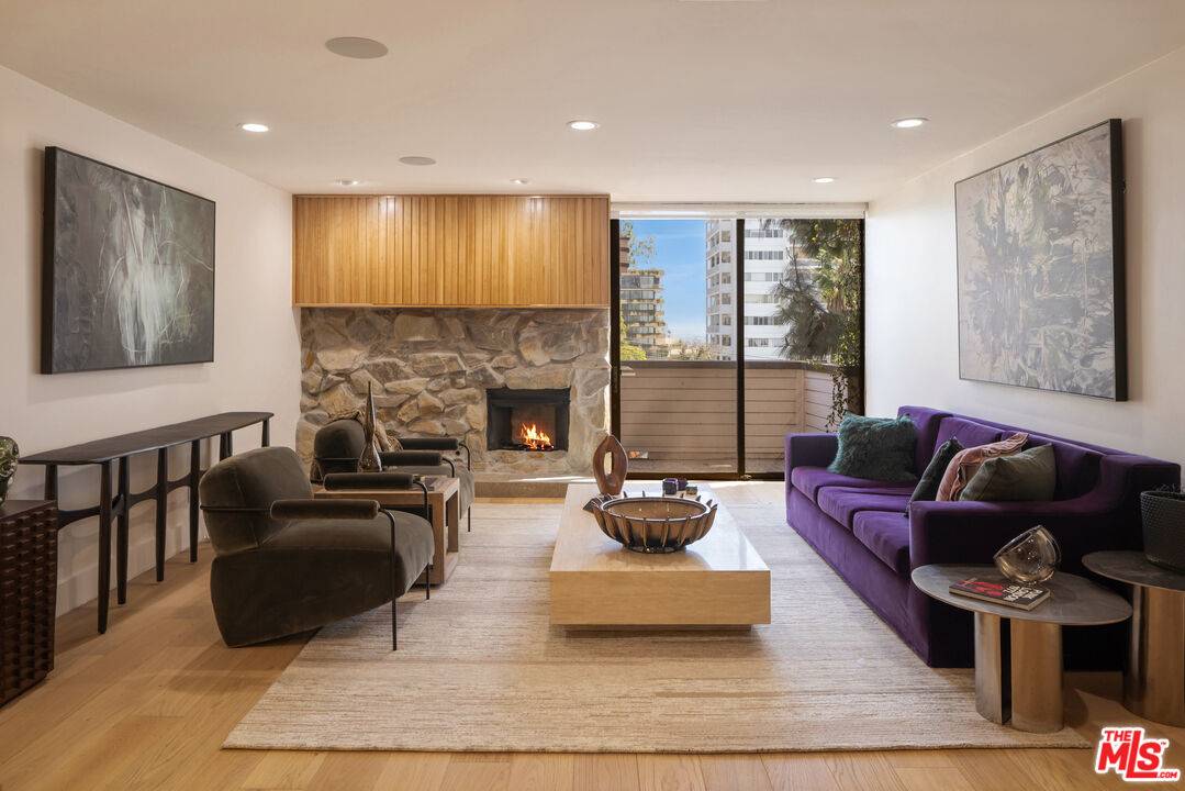 1033 Carol Dr 2.0 Sunset Strip LA