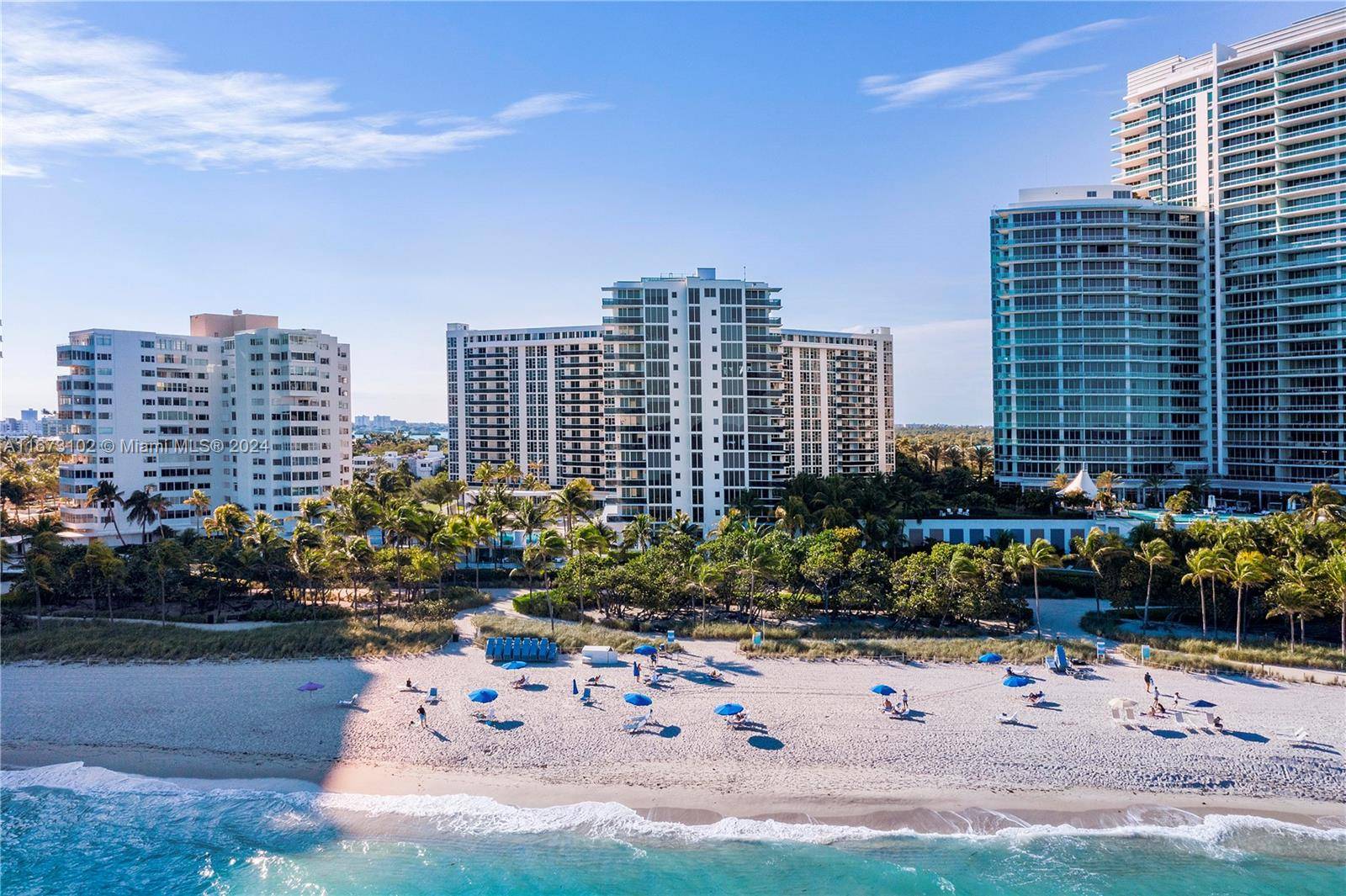 LARGE 1, 447 SF 2 Bedroom unit !