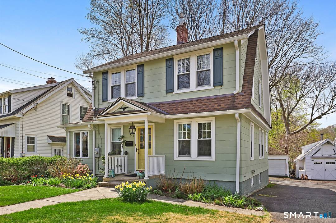 Welcome Home to this lovingly cared for classic Stratfield Colonial.