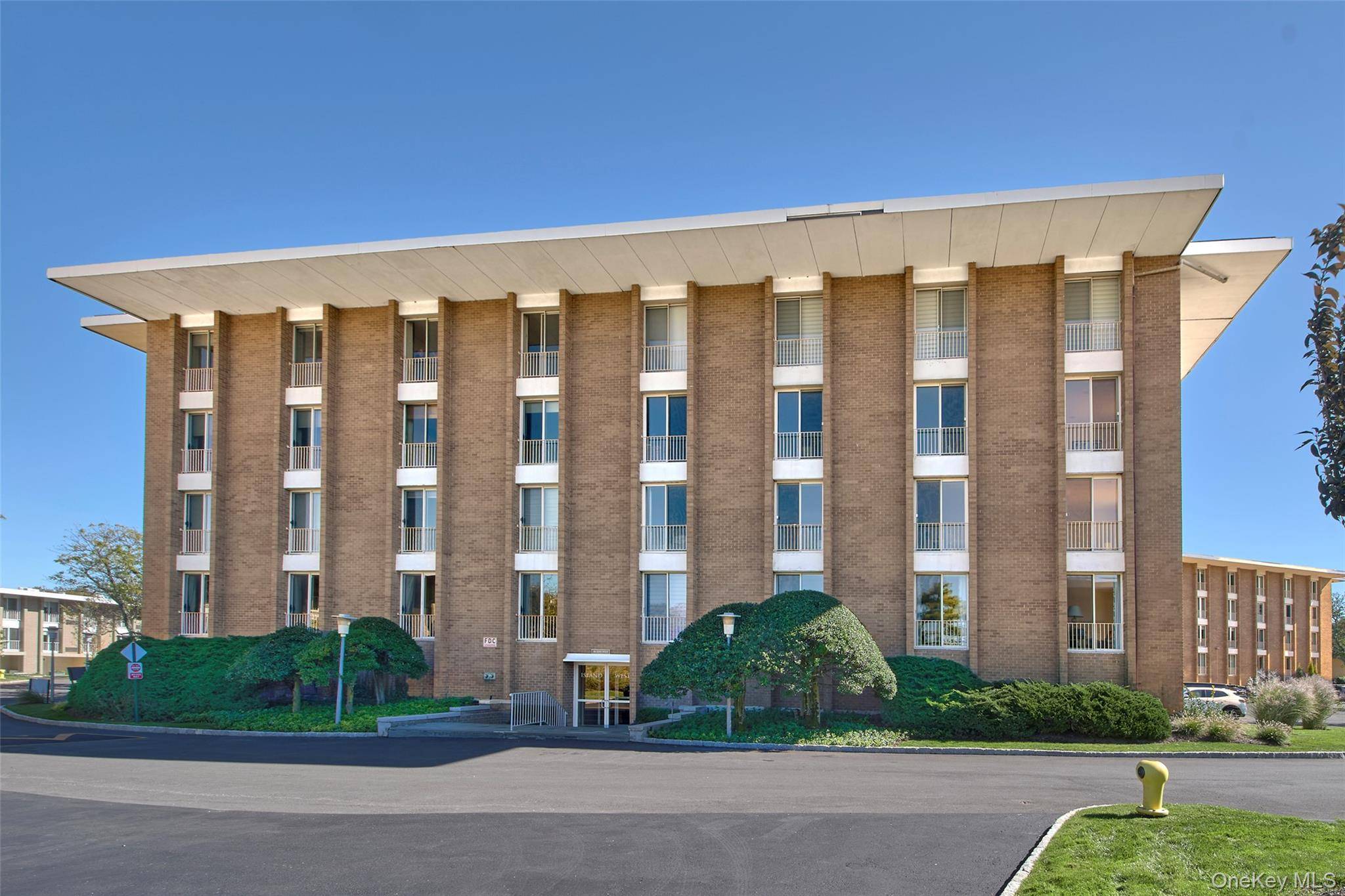 Set in the coveted waterfront Milton Harbor Complex in Rye, this 3 bedroom residence offers a rare opportunity to create your dream home in an exclusive gated community.