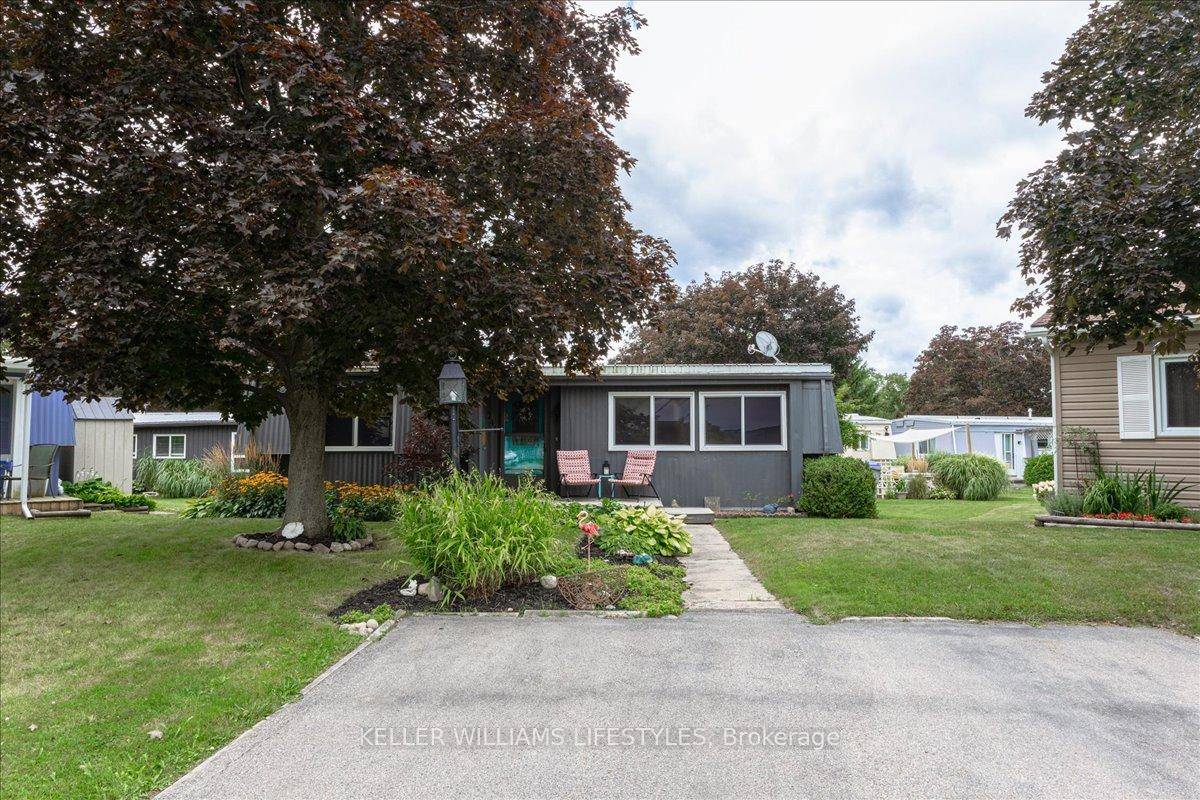 Welcome to this quaint 2 bedroom, 1 bath modular home brimming with potential.