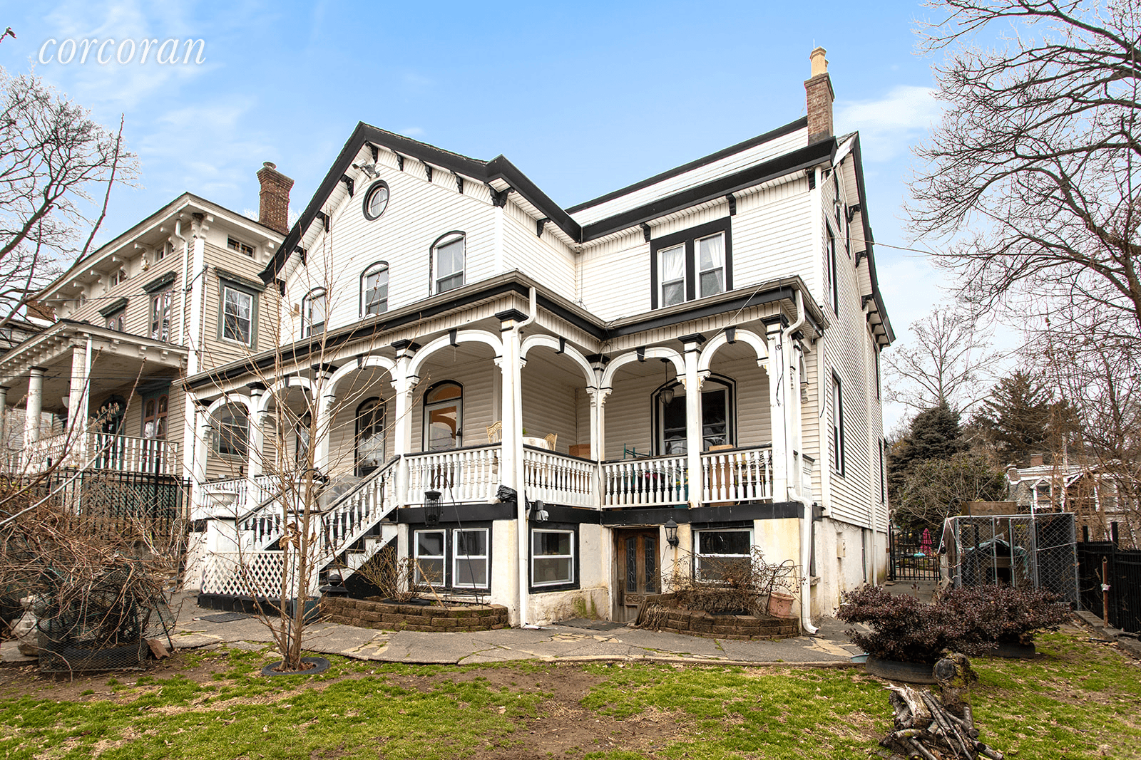 352 St. Pauls Avenue is located inTompkinsville Stapleton Heights Historic District designated by the New York Landmarks Preservation Commission in 2004 has been one of Staten Island's most prestigious place ...
