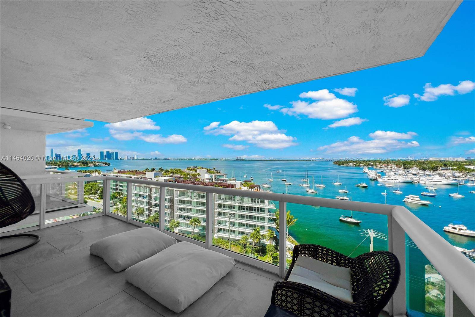 Meticulously furnished Grand Venetian 1103 residence with designer finishes in Belle Isle.