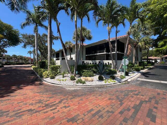 Get away from the cold and Indulge in luxury while staying at this pristine 2BD 2BA condo located in the heart of East Delray Beach.