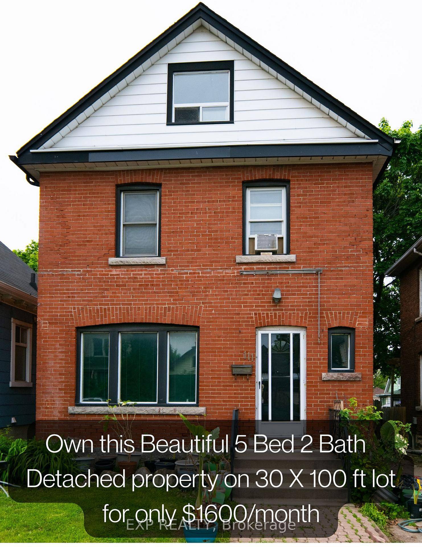 Welcome to 111 Park Row N, a charming, spacious amp ; character filled 5 Bedroom 2 Bathroom Detached Home nestled on a rare 30x100 ft lot in Sought After and ...
