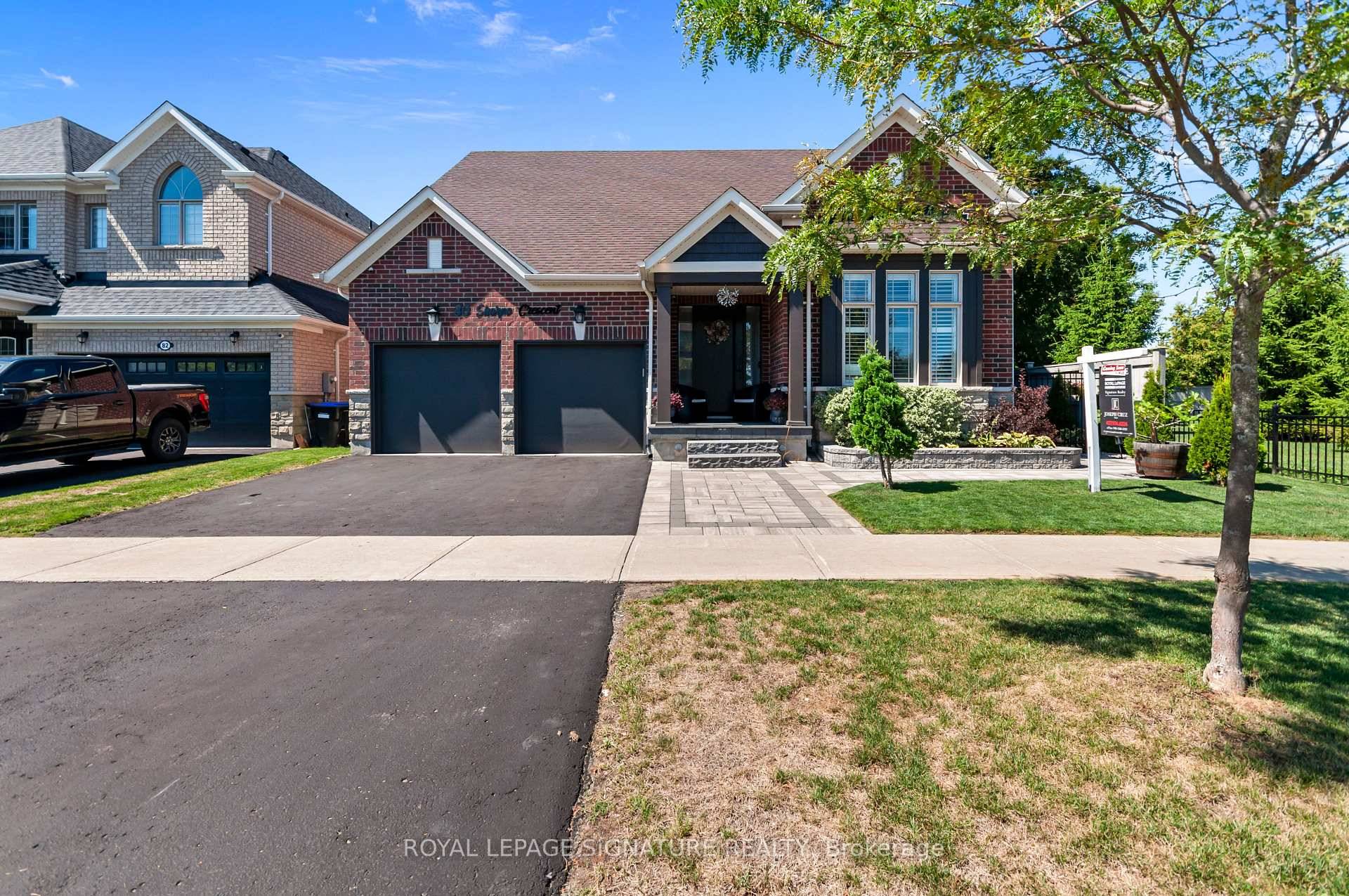 80 Sharpe Crescent, Tottenham Detached Bungaloft 4 2 Beds 4.