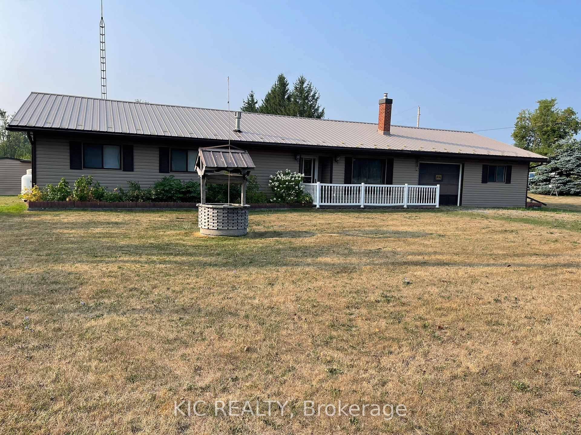 Country Charm Meets Endless Potential !