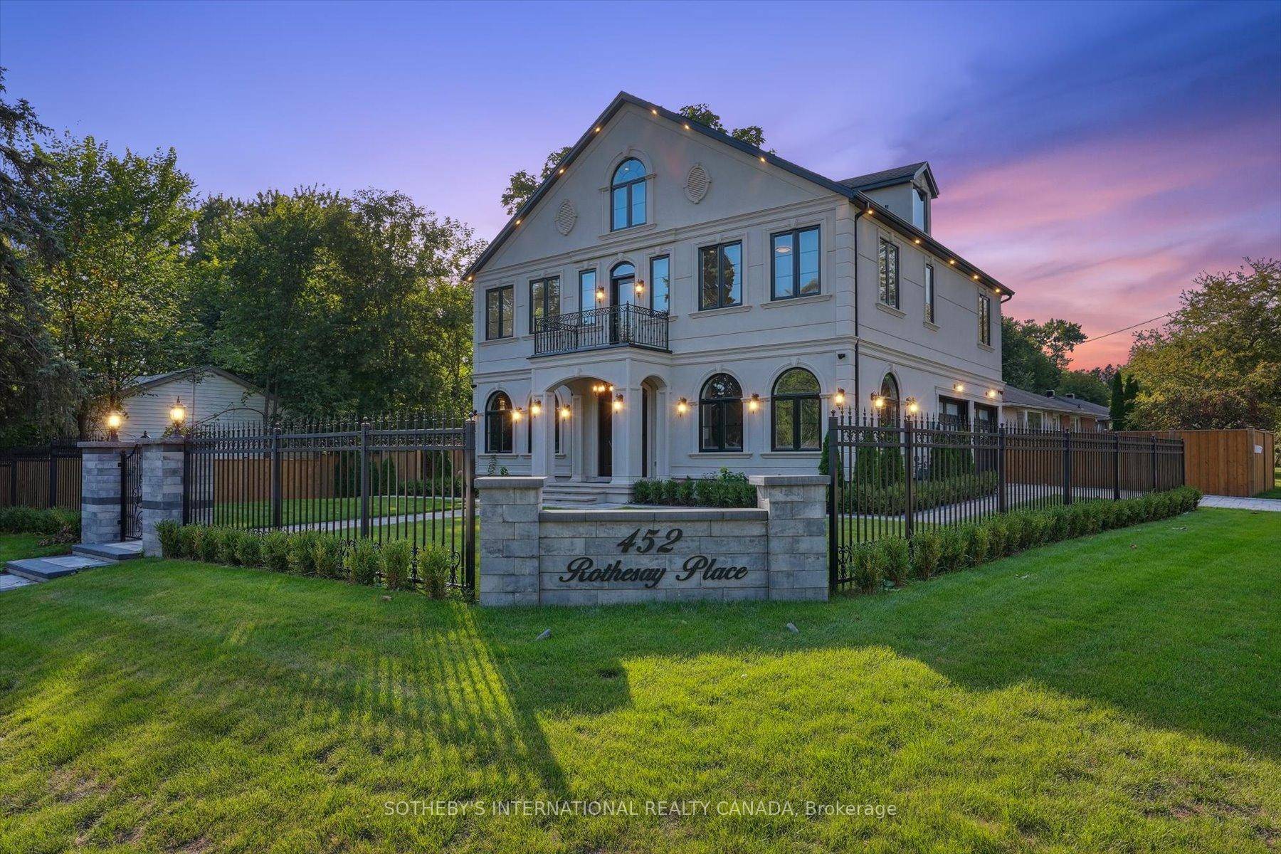 This newly built South Burlington custom home blends modern sophistication, timeless craftsmanship, and everyday comfort.