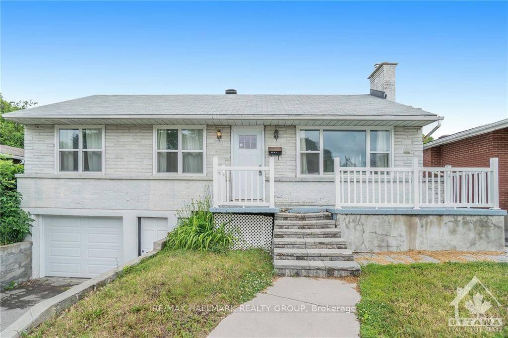 Newly renovated 4 bedroom, 2 bathroom bungalow in an unbeatable location !