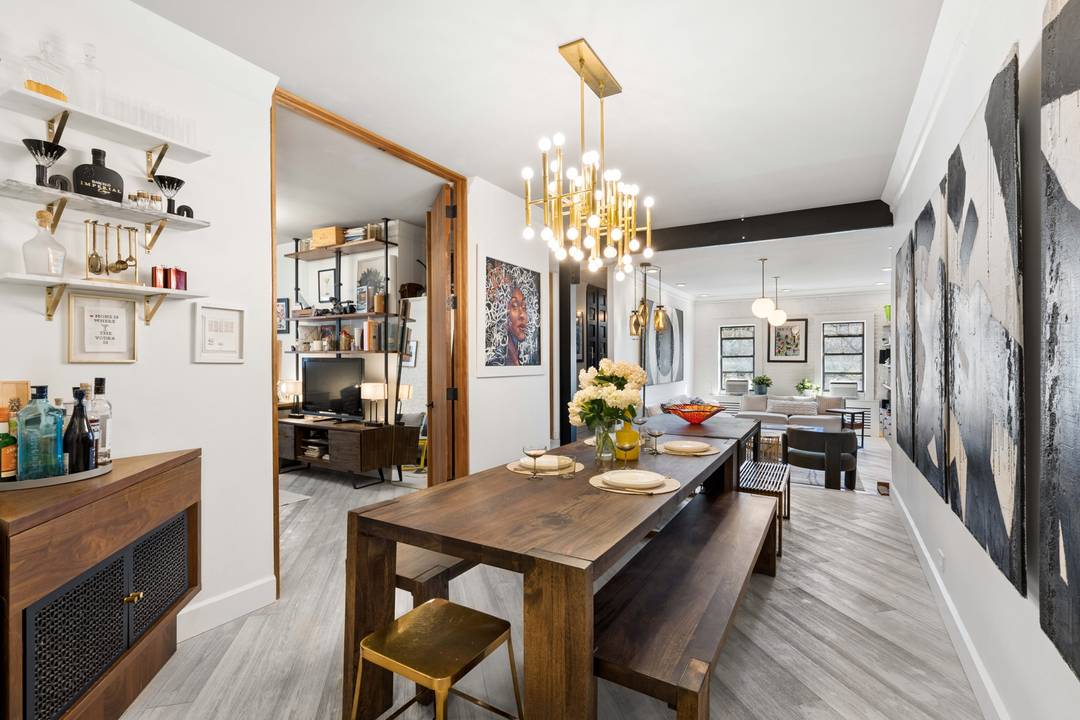 Un Loft Industriel avec Art Deco Industrial Loft meets Art Deco.