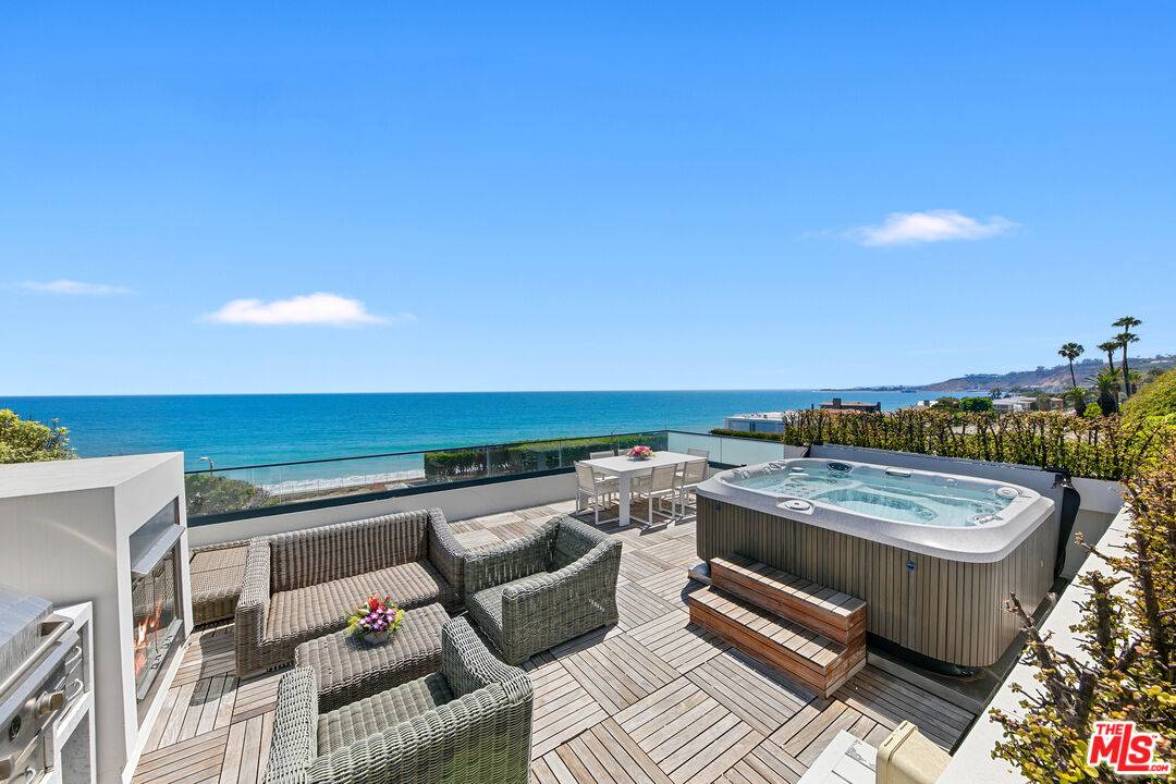 22065 Pacific Coast Hwy 3BR Malibu La