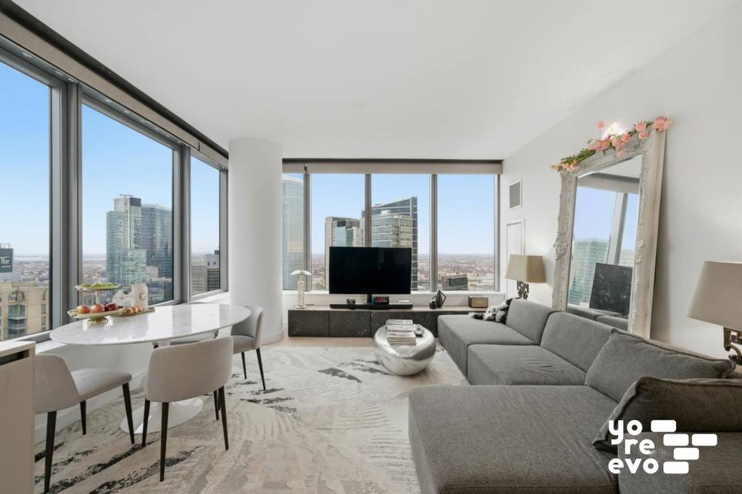 Welcome to Skyline Tower, Queens' tallest condo building at 67 stories.